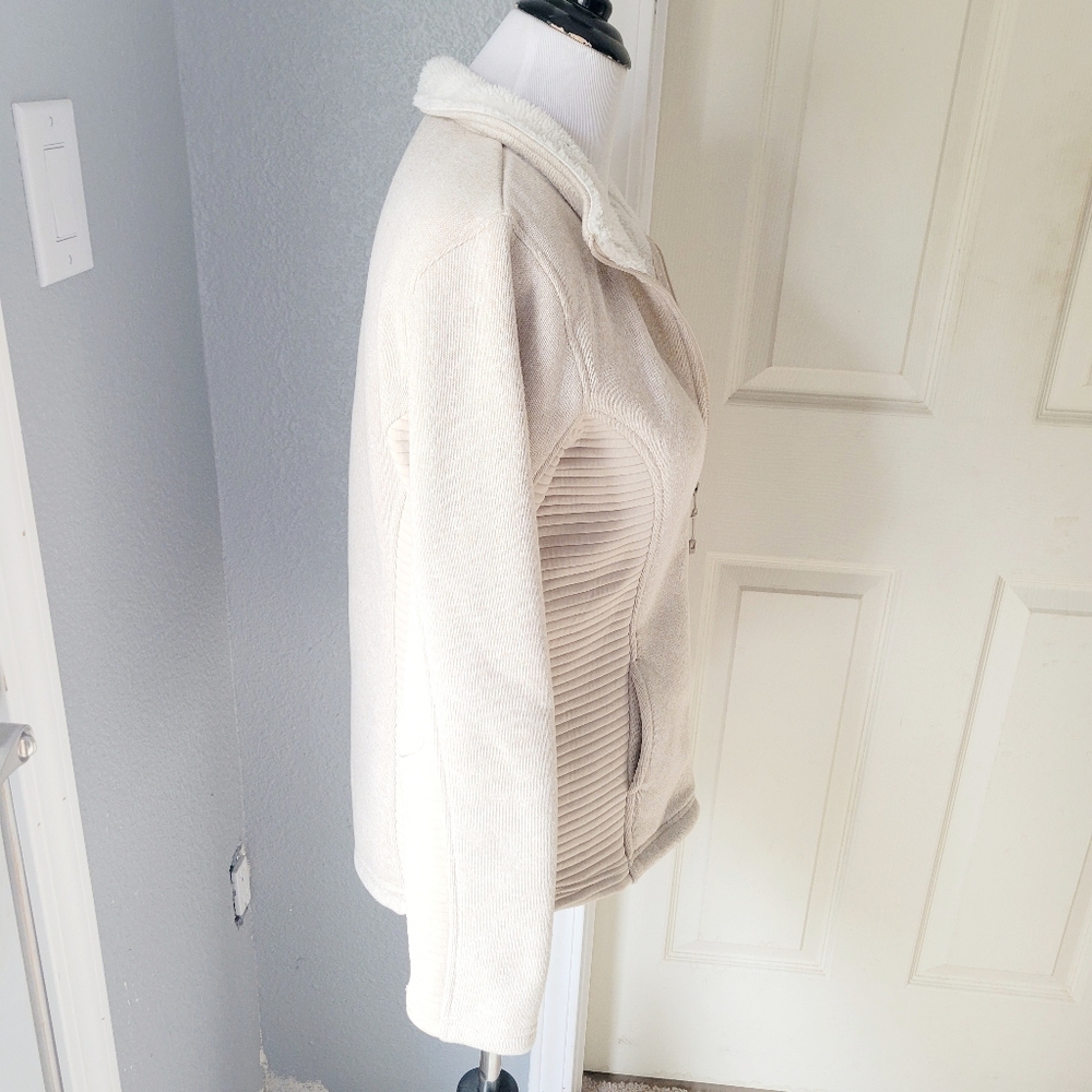 Time and Tru Sweater - Picture 2 of 6